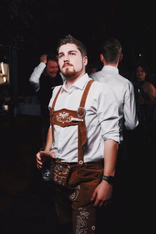 Сходили на свадьбу (юбилей, день рождения, вечеринку), там был фотографа, а где фоточки? 07 Сходили на свадьбу (юбилей, день рождения, вечеринку), там был фотографа, а где фоточки? 07