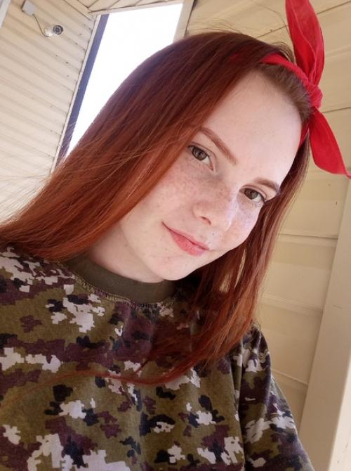 Можно критику?  - конечно можно, солнышко. 02