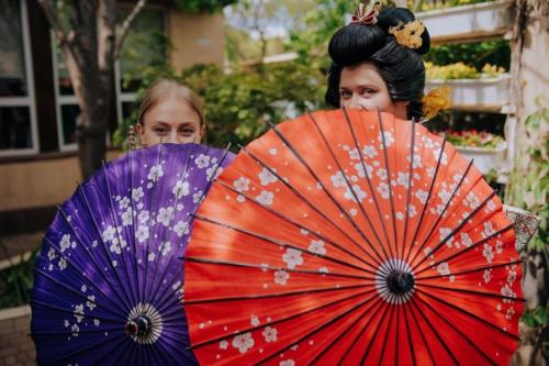 Пояс (оби) - вернее, его разновидность - Мару - оби: является самым парадным и формальным среди японских женский поясов. 02