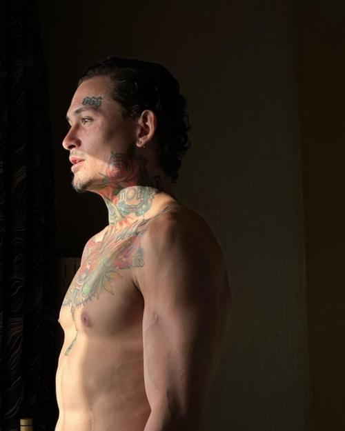 Иноагент моргенштерн порадовал фанаток голой фотосессией. 04