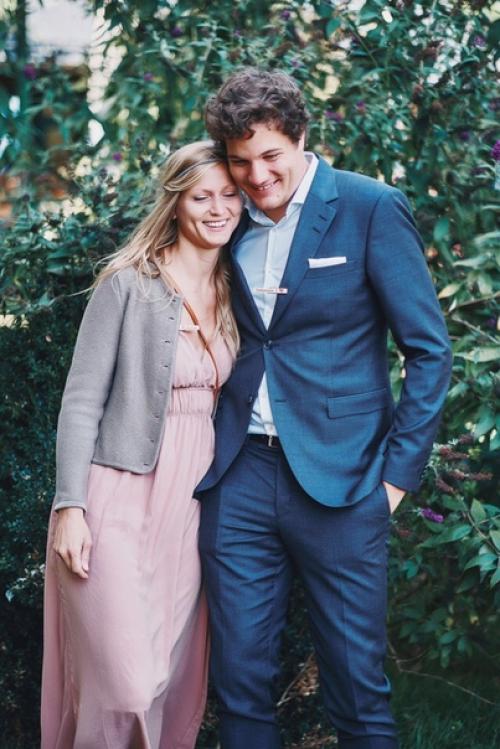 Сходили на свадьбу (юбилей, день рождения, вечеринку), там был фотографа, а где фоточки? 01 Сходили на свадьбу (юбилей, день рождения, вечеринку), там был фотографа, а где фоточки? 01