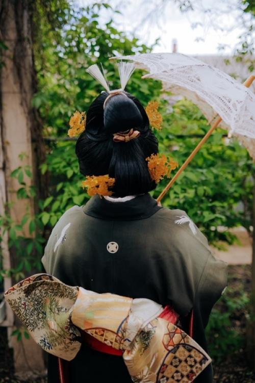 Пояс (оби) - вернее, его разновидность - Мару - оби: является самым парадным и формальным среди японских женский поясов. 07