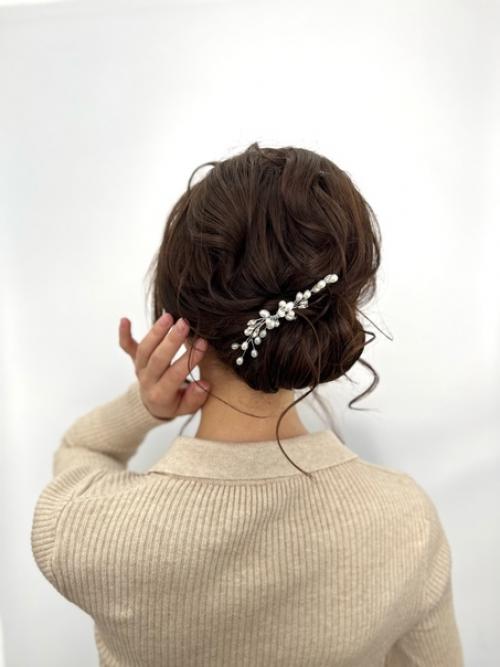 Причёски по-разному на светлых и тёмных волосах смотрятся. 01