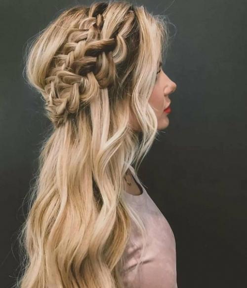 Косы - это вечный атрибут женственности и красоты. 05