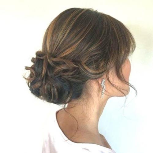 Пучки уже давно популярностью из-за своей практичности и простоты пользуются. 02