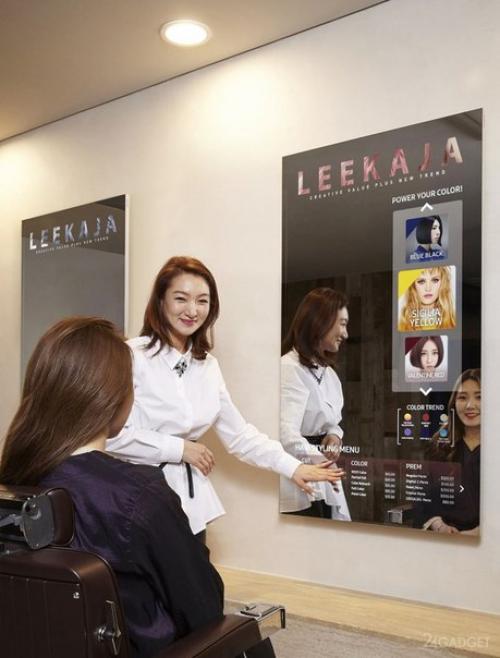 Зеркальные дисплеи Samsung в салоне красоты установили. 01