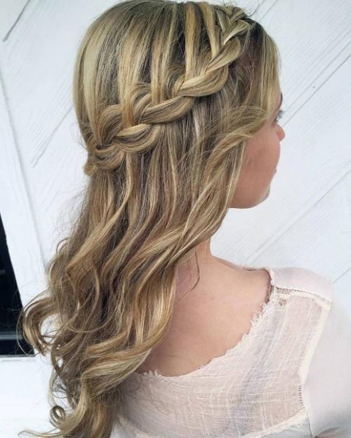 Косы - это вечный атрибут женственности и красоты. 01