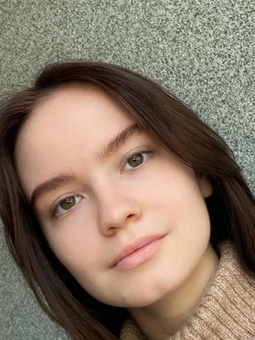 Добавили цвета, сделали прореживание и брови как будто подменили. 02