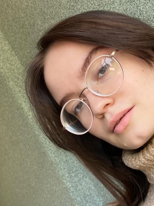 Добавили цвета, сделали прореживание и брови как будто подменили. 01