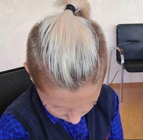 За это ребенка выгнали с позором из школы. 01