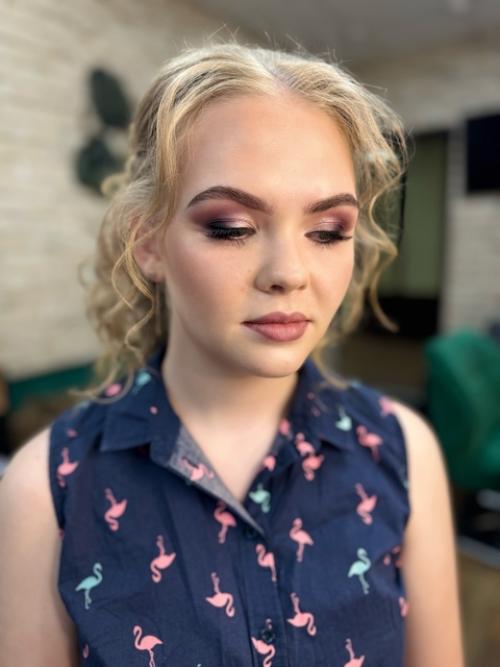 У меня столько всего происходит в профессиональной сфере, что нет возможности делиться но я вот стараюсь. 04