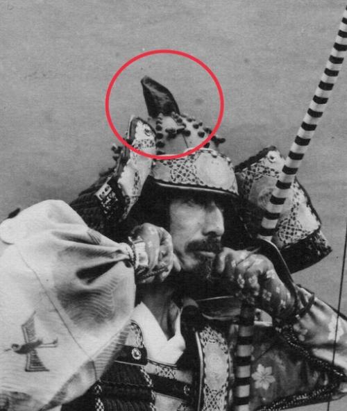 Зачем в кабуто дыра? 08