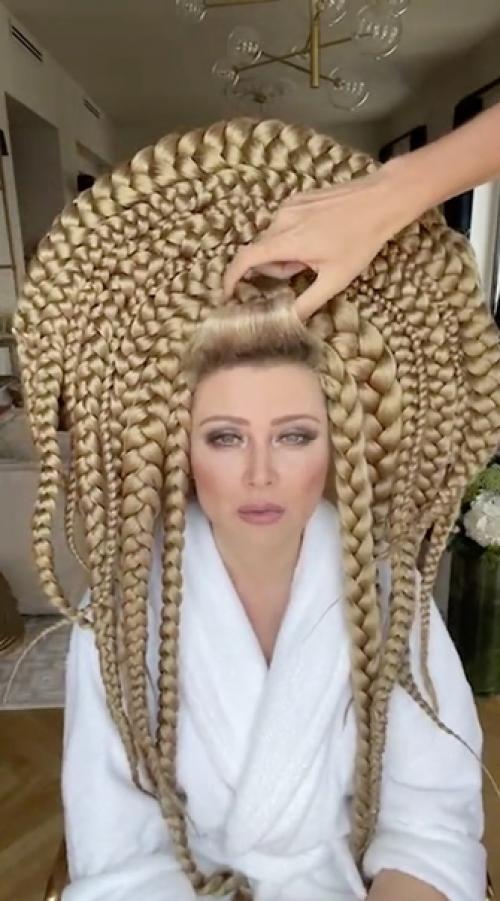 Лена Ленина на каннском кинофестивале кокошником из кос блеснула. 03