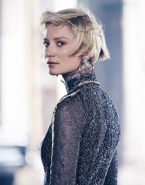 Миа васиковска в июльском Vogue Australia. 01