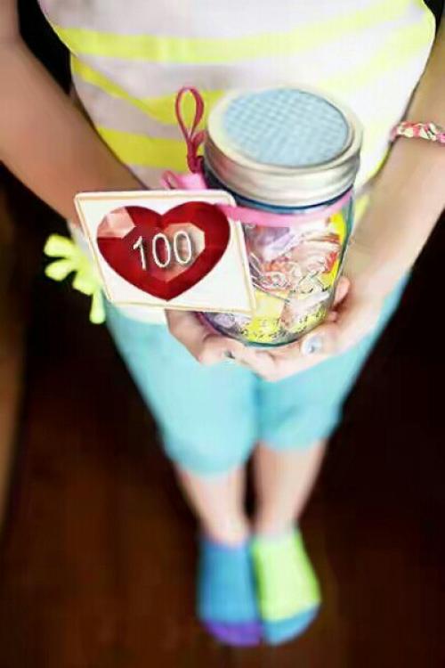 Баночка .  Причина, почему мы лучшие подруги? 01