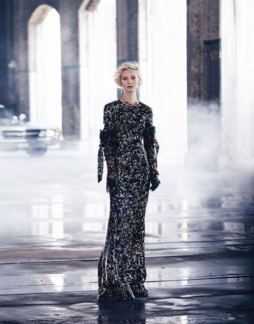 Миа васиковска в июльском Vogue Australia. 02