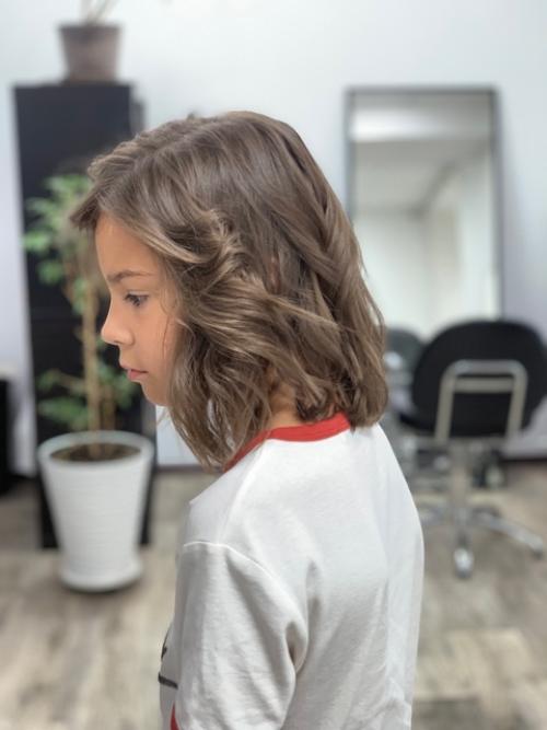 Две сестрички решили внести перемены в свой образ и попрощались с длинными волосами! 02