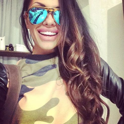 Современная красота: 10 шагов к тому, чтобы стать такой же, как все. 01