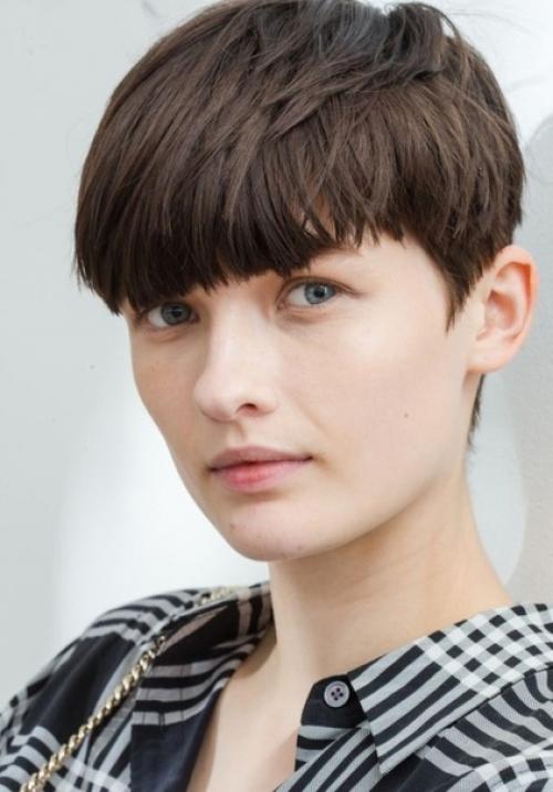 Модная стрижка Паж. 02 Модная стрижка Паж. 02