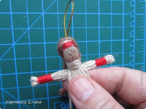 Кукла подорожница.  Мы делаем куколку - мотанку Подорожницу из льняного джута или из ниток подходящего цвета. 09 Кукла подорожница.  Мы делаем куколку - мотанку Подорожницу из льняного джута или из ниток подходящего цвета. 09