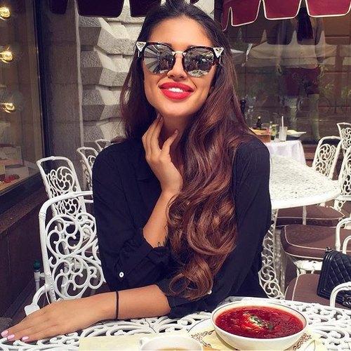 Современная красота: 10 шагов к тому, чтобы стать такой же, как все. 05