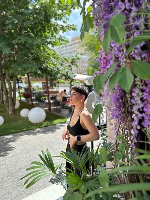 Алена опенченко кайфует от свой новой короткой стрижки. 02