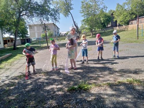 6 июля в нашем саду был день бантиков. 02 6 июля в нашем саду был день бантиков. 02