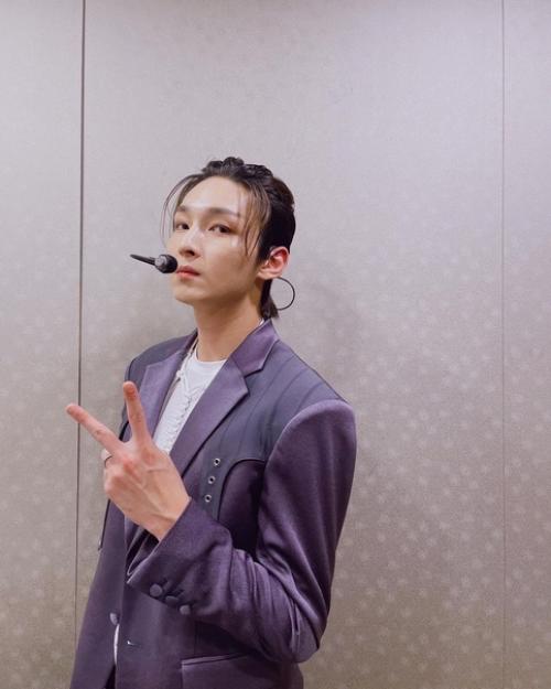 Джухо перезалил фото в инстаграме. 03