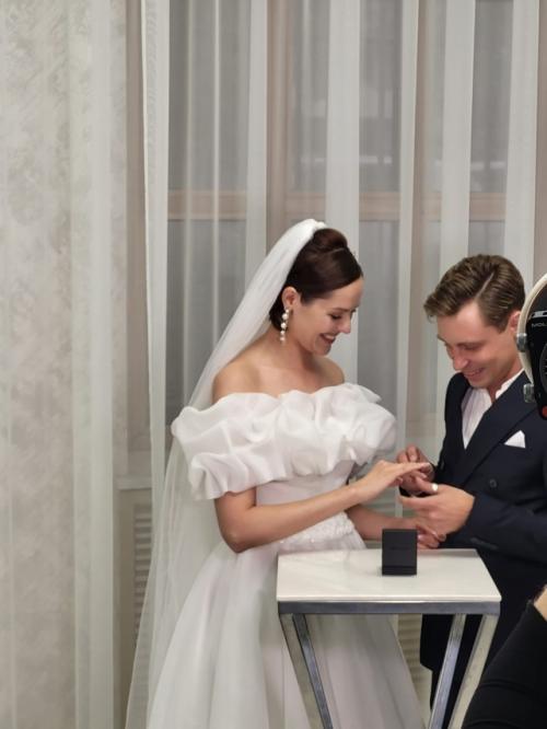 Звезда Кадетства Александр Головин показал свадебные фото в честь 2-й годовщины брака. 02