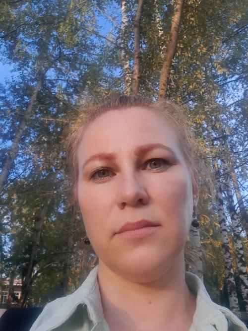 Удлиненное каре.   Первопроходцами в создании элегантных коротких причесок были египтяне, которые сделали каре своей визитной карточкой. 02