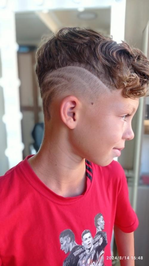 А что я всё о себе, да о себе, то? 02