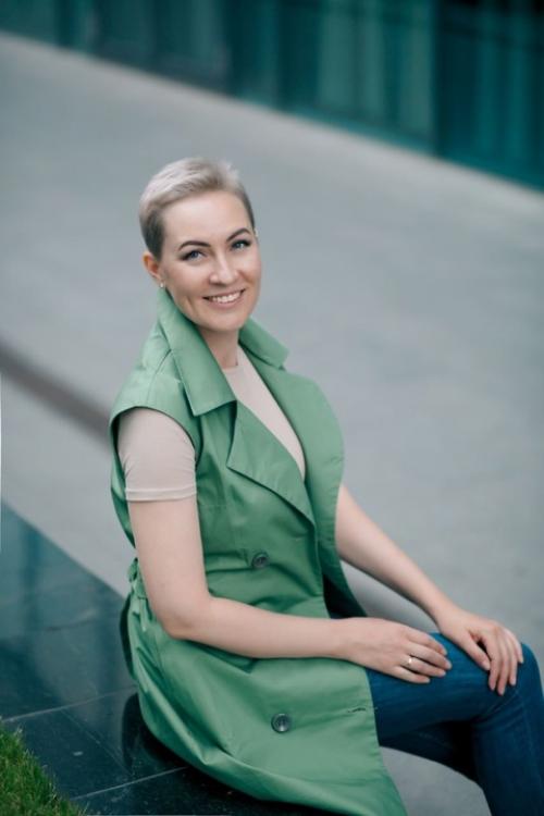 Как сильно прическа и цвет волос меняет человека это я однажды сделала эксперимент. 04