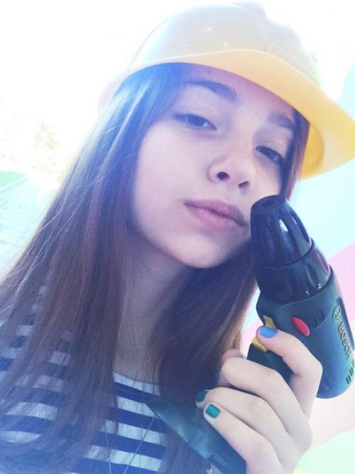 P L A T I N U M B E A U T Y. 01 P L A T I N U M B E A U T Y. 01