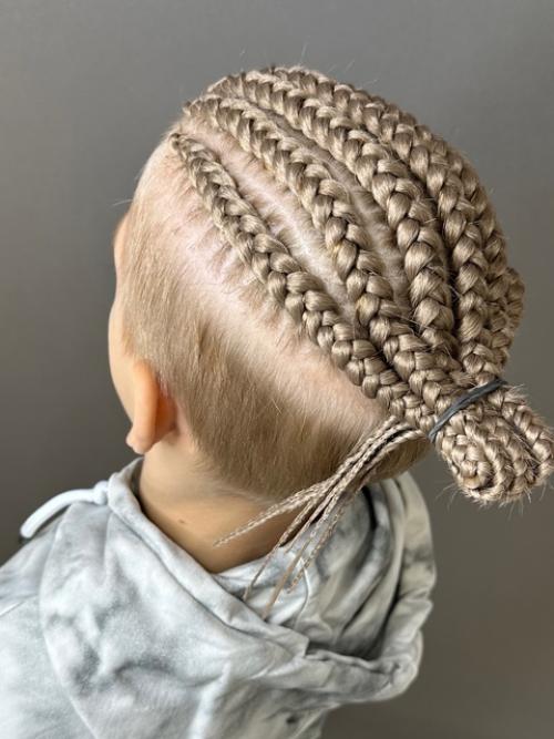 Мальчишки обычно серьёзные. 02