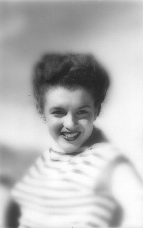 Форма лица Сердечко у мэрилин монро. 03