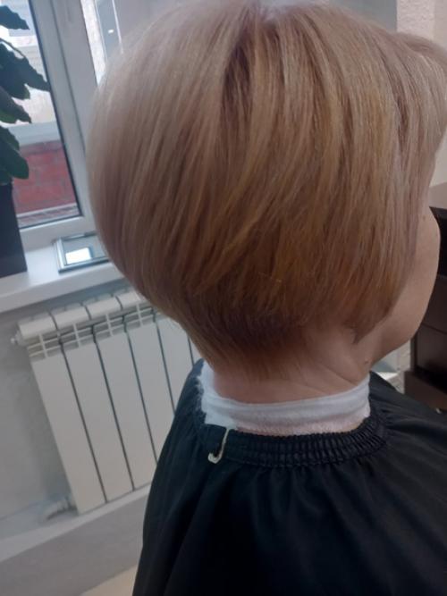 К нам обратилась милая дама исправить стрижку. 03