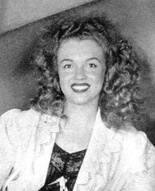 Форма лица Сердечко у мэрилин монро. 01