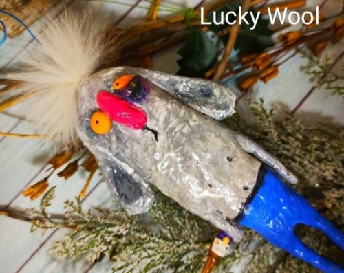 Этого красавца в новых, подаренных на новый год, трикошках и уже с расписным левым глазом в моих любимых цветах уже нет. 01 Этого красавца в новых, подаренных на новый год, трикошках и уже с расписным левым глазом в моих любимых цветах уже нет. 01