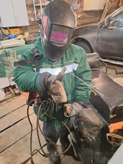 В Отношке школьница прямо на дому ярмарку профессий провела. 02