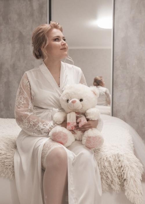 Образ невесты - это что-то очень трепетное, важное и для визажиста большая ответственность. 04