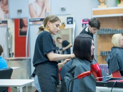 Демонстрационный экзамен студентов специальности Технология Парикмахерского Искусства. 01