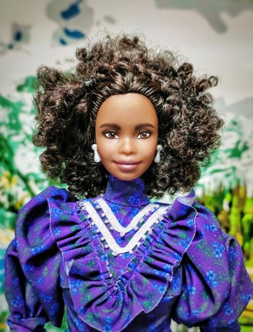 Barbie Signature.  Inspiring Women Series. 01