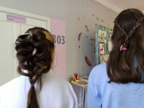У нас в школе прошел необычный и очень красивый день Школьных Косичек! 02