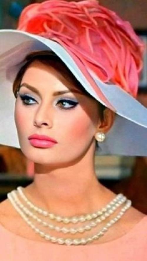 Великолепная.  Таким образом, если вам посчастливилось сохранить в себе душу ребенка, тогда самое лучшее в вашей жизни еще впереди. 03