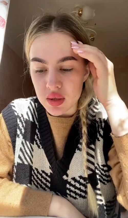 Когда ходила весь день по городу вот так, и только дома увидела это. 02