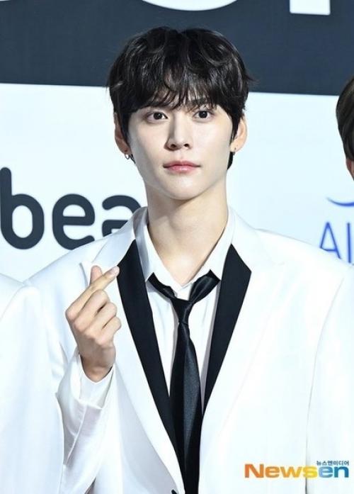 120124: ребята, вы видели журналистские фото ынсока из Riize. 01 120124: ребята, вы видели журналистские фото ынсока из Riize. 01