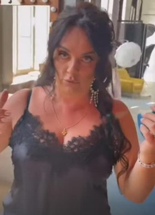 Похудевшая Елена Ваенга фигуру в откровенном наряде показала. 01 Похудевшая Елена Ваенга фигуру в откровенном наряде показала. 01