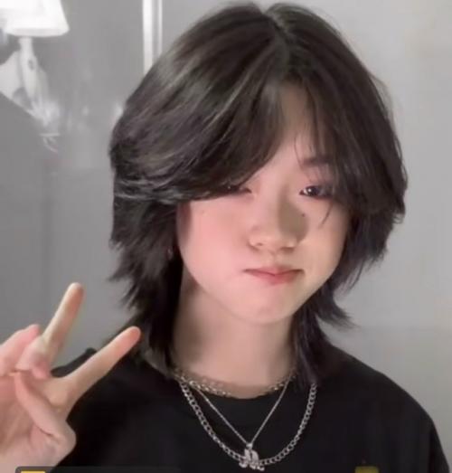 Такое стали просить частенько, особенно молодёжь, поэтому пишу про это корейское веянье моды. 06