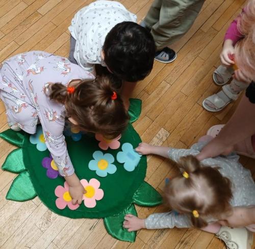 Ребята из фонда Содействие Детям - наши частые гости. 06