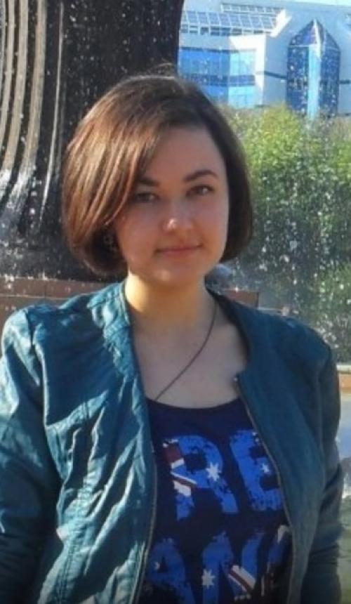 Эволюция причёски.  Модель - дочь. 01